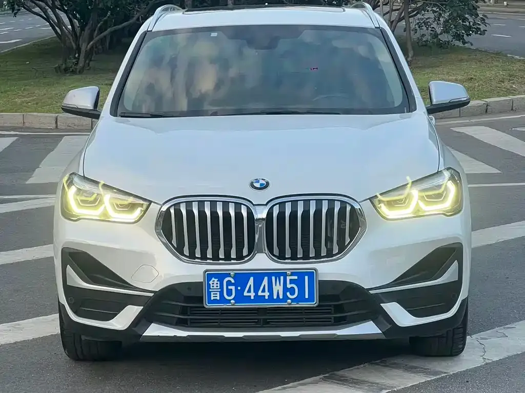 BMW X1 — фото 10