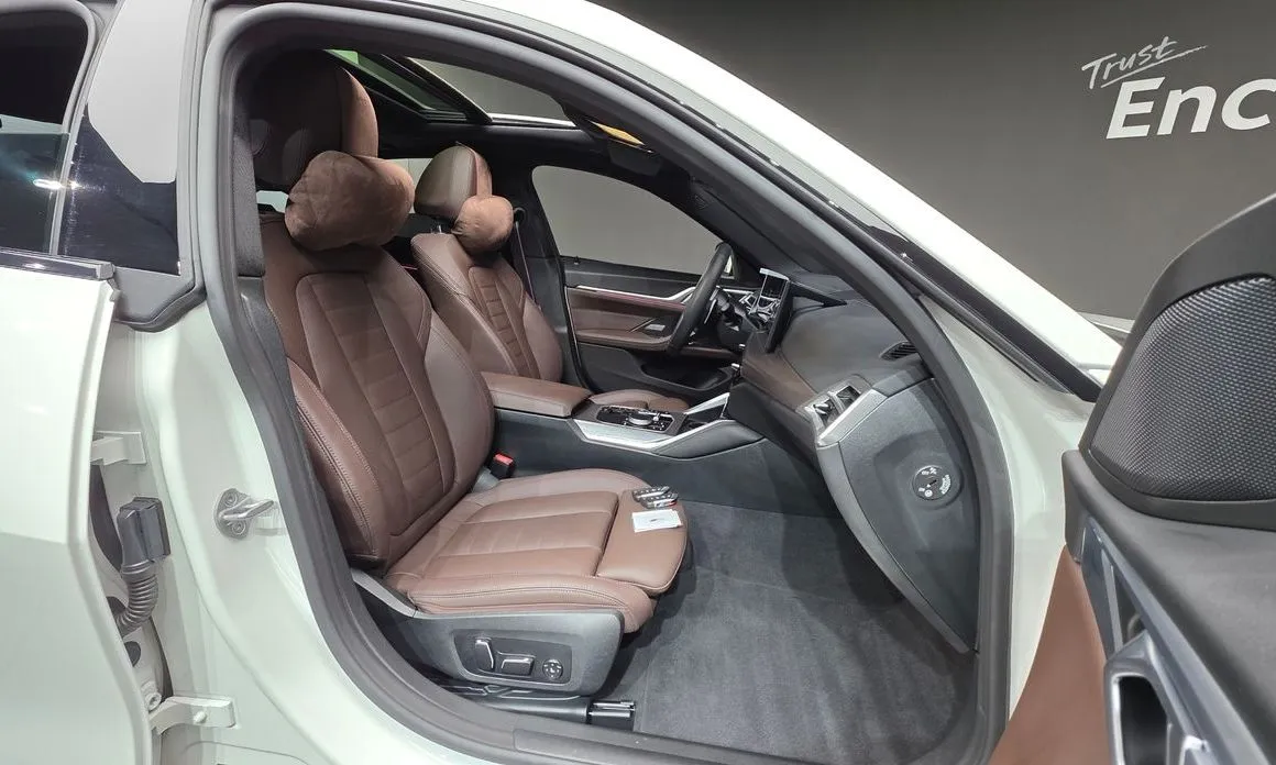 BMW 4-Series 2025 из KR, фото 4