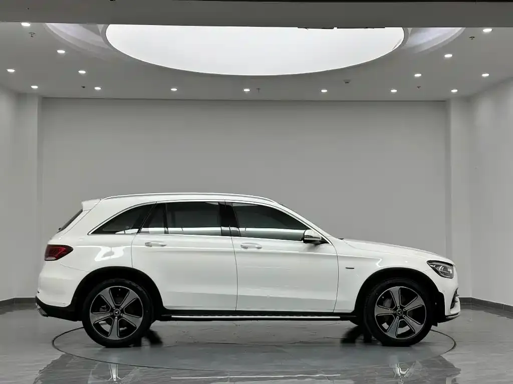 Mercedes-Benz GLC — фото 4