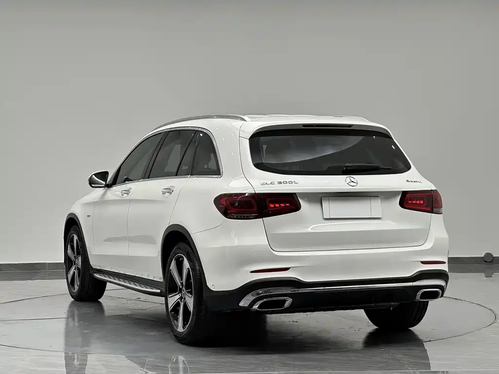 Mercedes-Benz GLC — фото 6