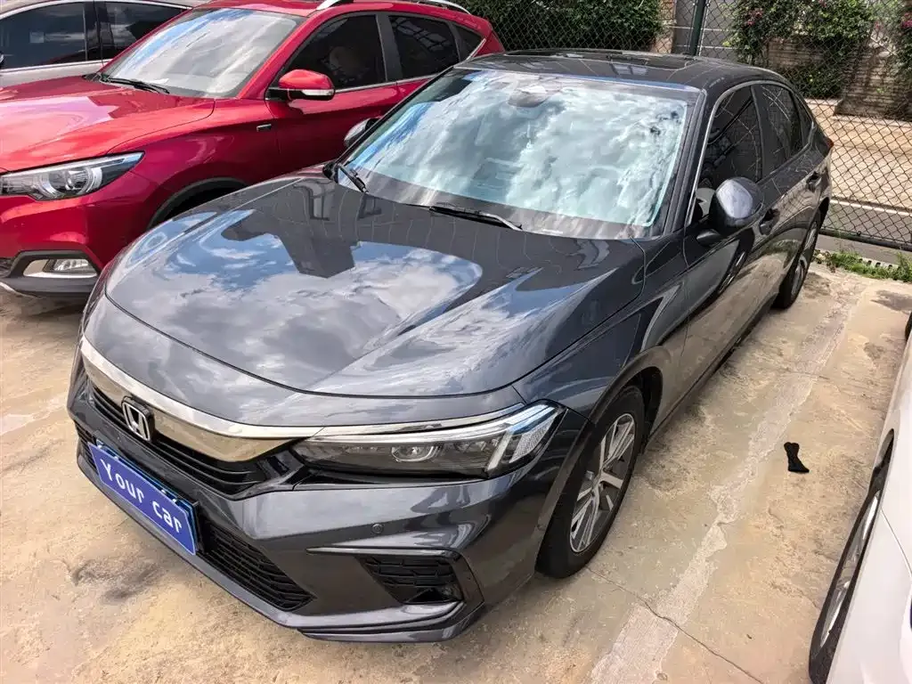 Honda Civic — фото 1