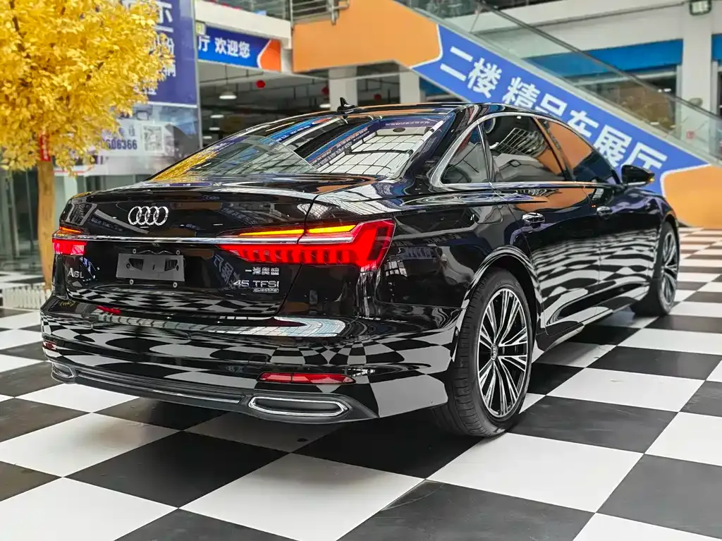 Audi A6L — фото 4