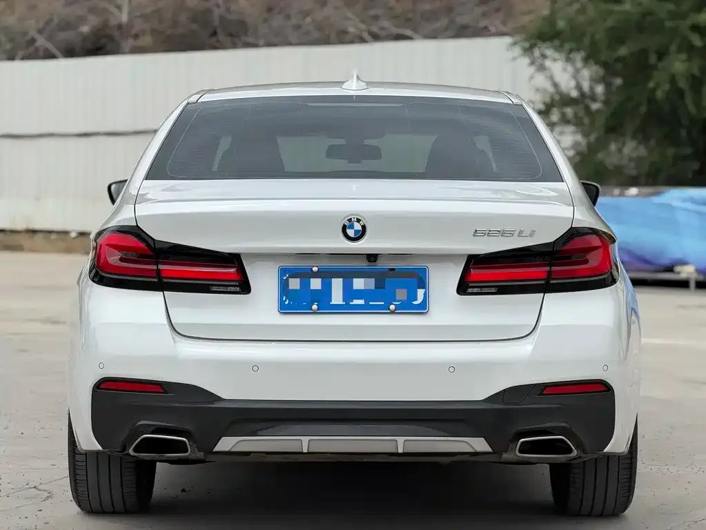BMW 5 Series — фото 2