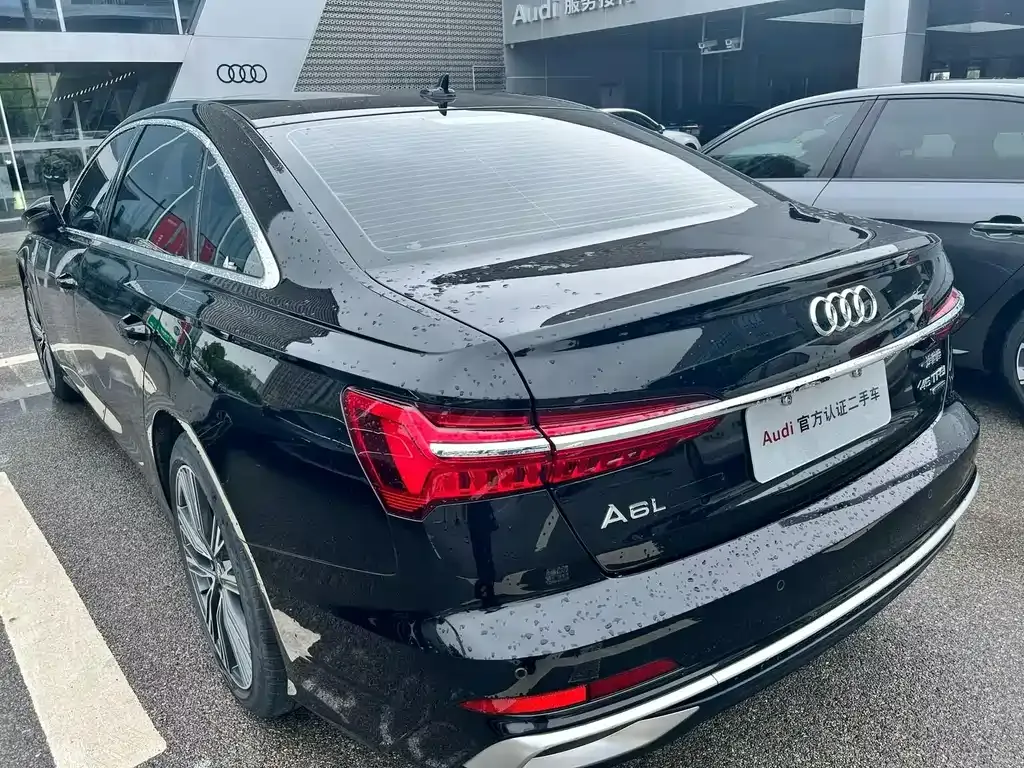Audi A6L — фото 9
