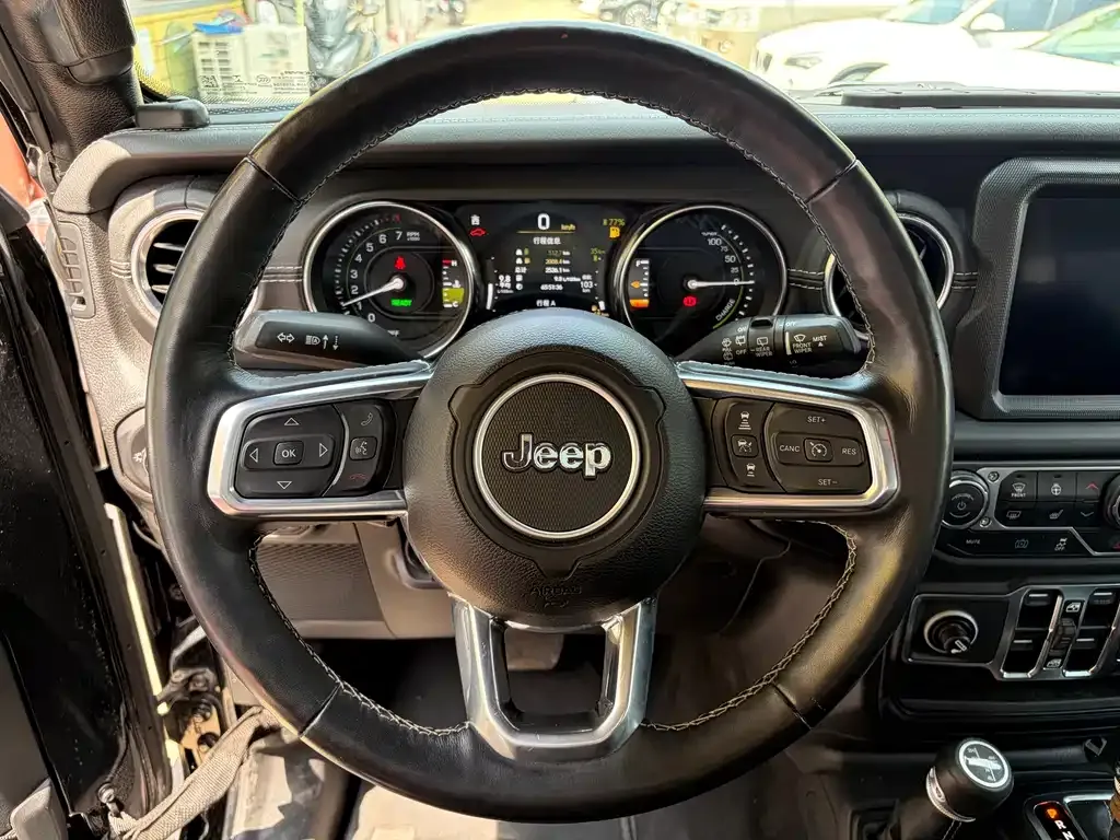Jeep Wrangler PHEV 2022 из CN, фото 5