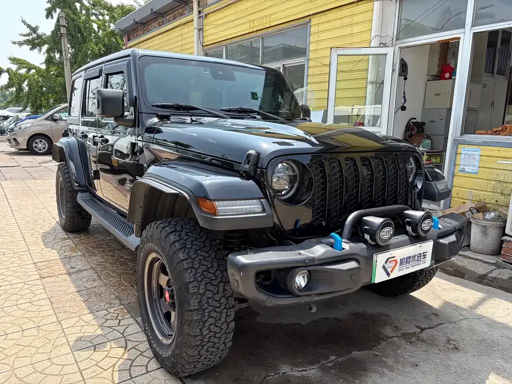 Jeep Wrangler PHEV 2022 из CN, фото 6