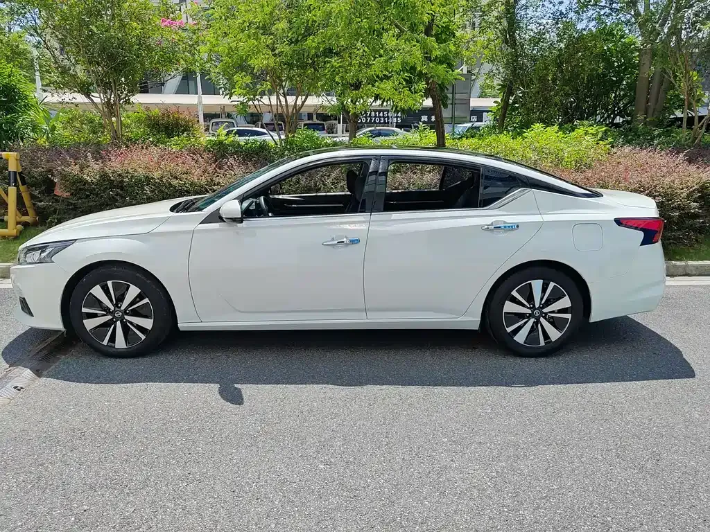 Nissan Teana — фото 10