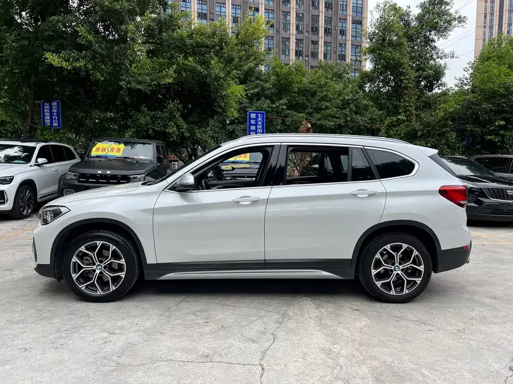 BMW X1 — фото 7