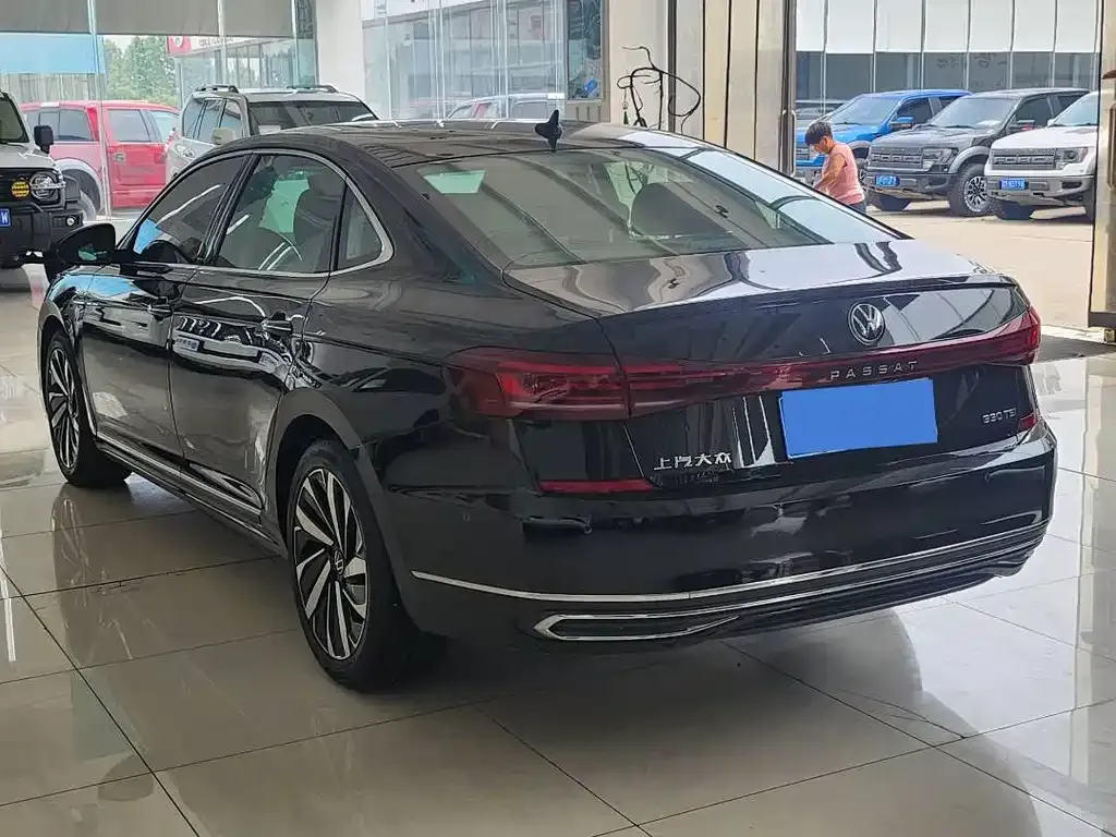 Volkswagen Passat — фото 2
