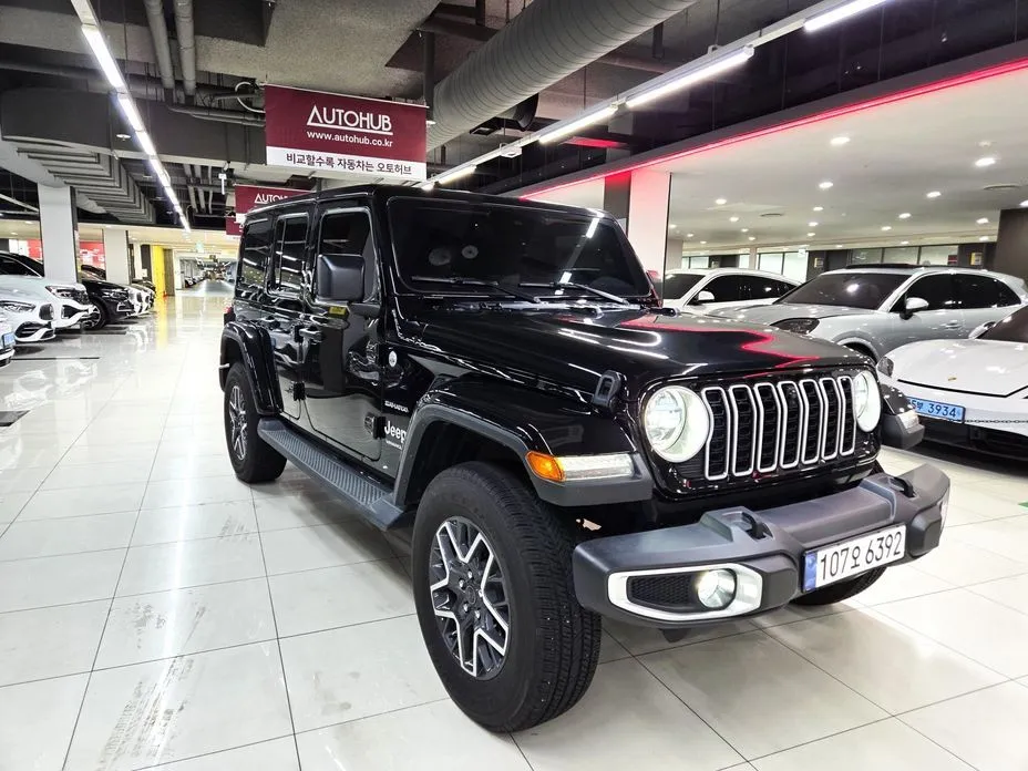 Jeep Wrangler — фото 10