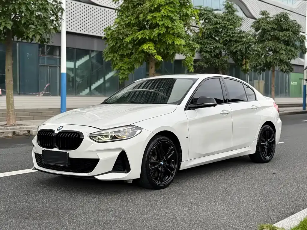 BMW 1 Series — фото 1