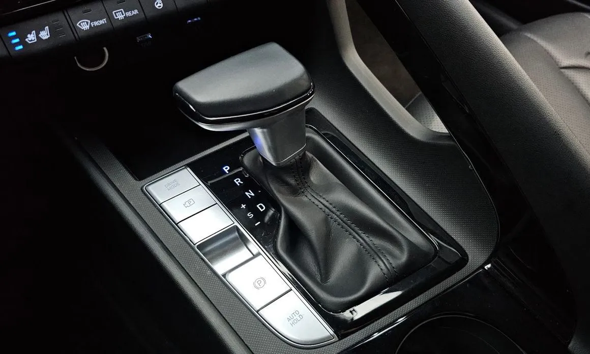 Hyundai AVANTE 2021 из KR, фото 6