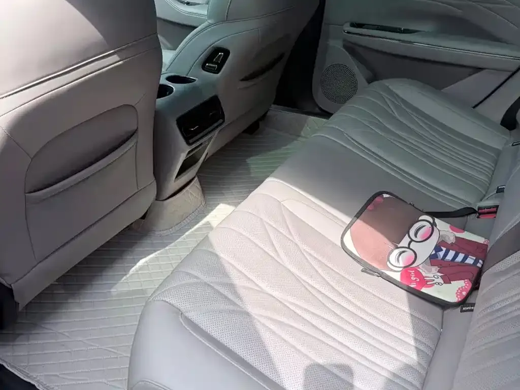 Geely Galaxy Xingyao 8 2025 из CN, фото 6