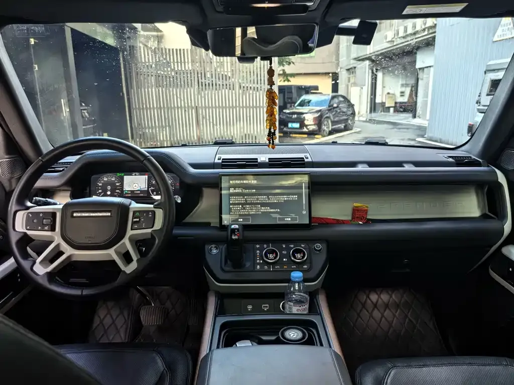Land Rover Defender — фото 7