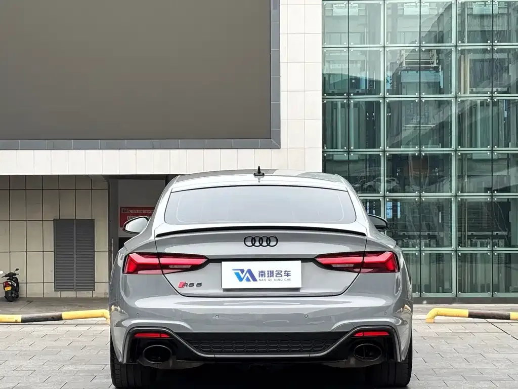 Audi RS 5 — фото 8