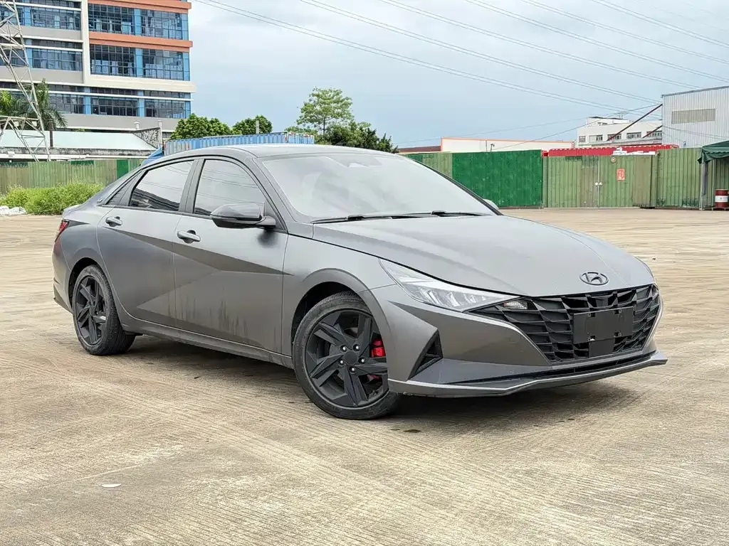 Hyundai Elantra — фото 9