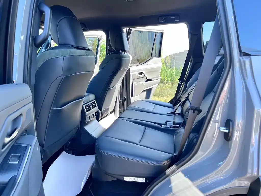 Lexus GX 2025 из CN, фото 3