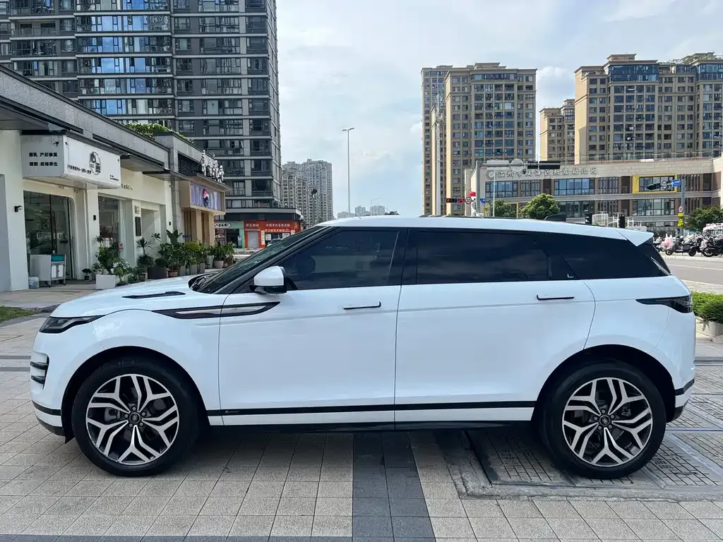 Land Rover Evoque — фото 6