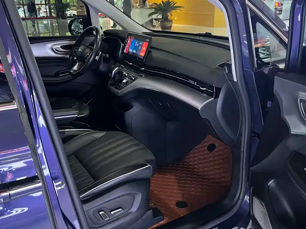 Roewe iMAX8 — фото 7