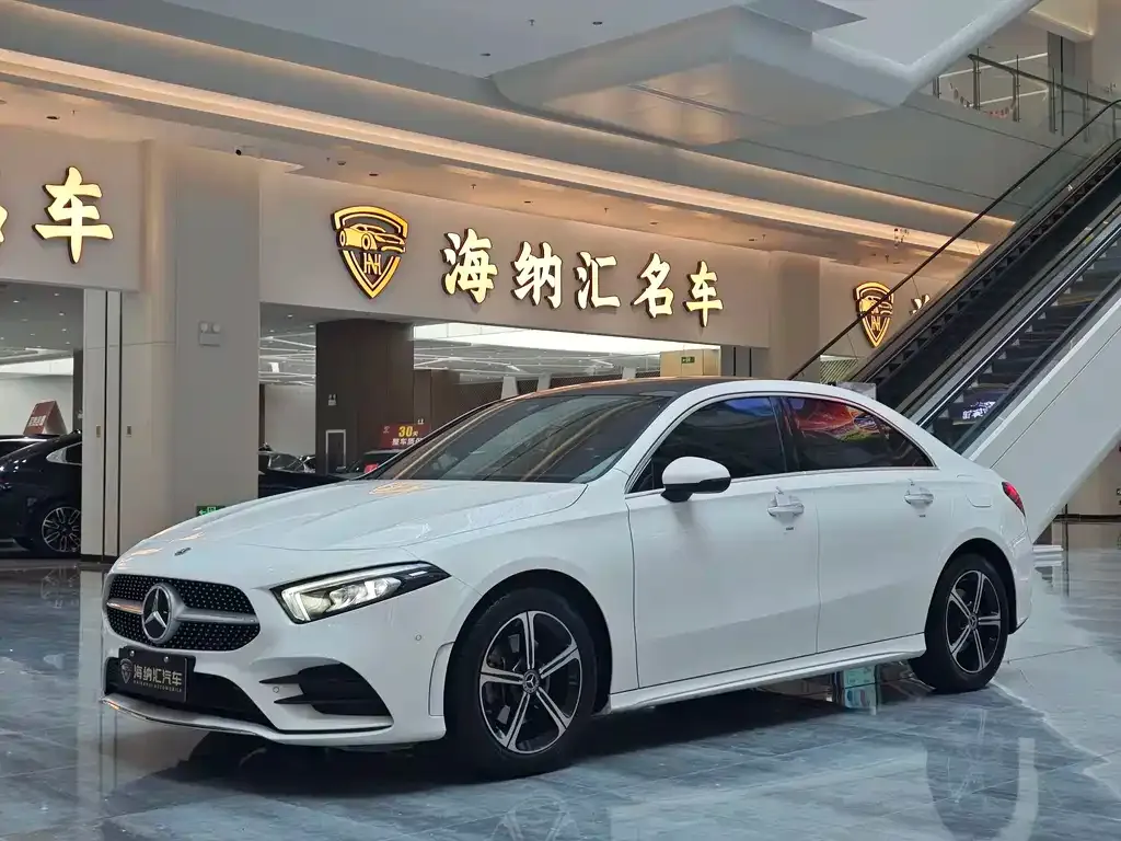 Mercedes-Benz A-Class — фото 1