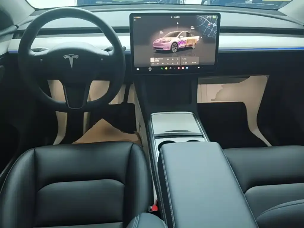 Tesla Model Y — фото 3
