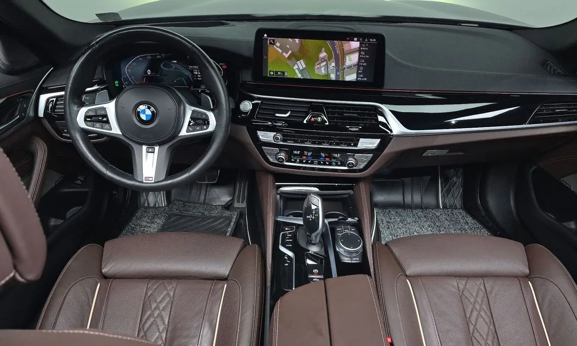 BMW 5-Series 2021 из KR, фото 3