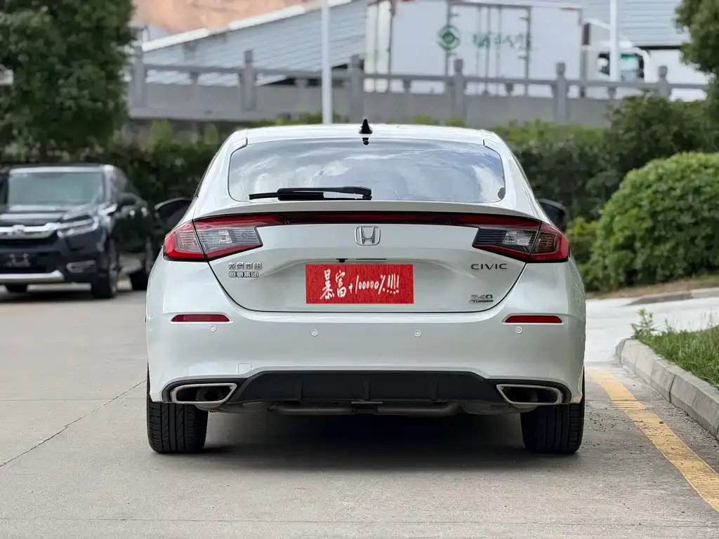 Honda Civic — фото 10
