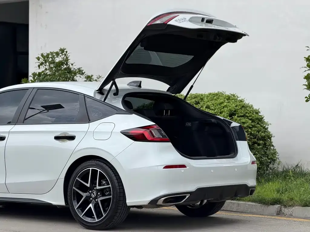 Honda Civic — фото 5
