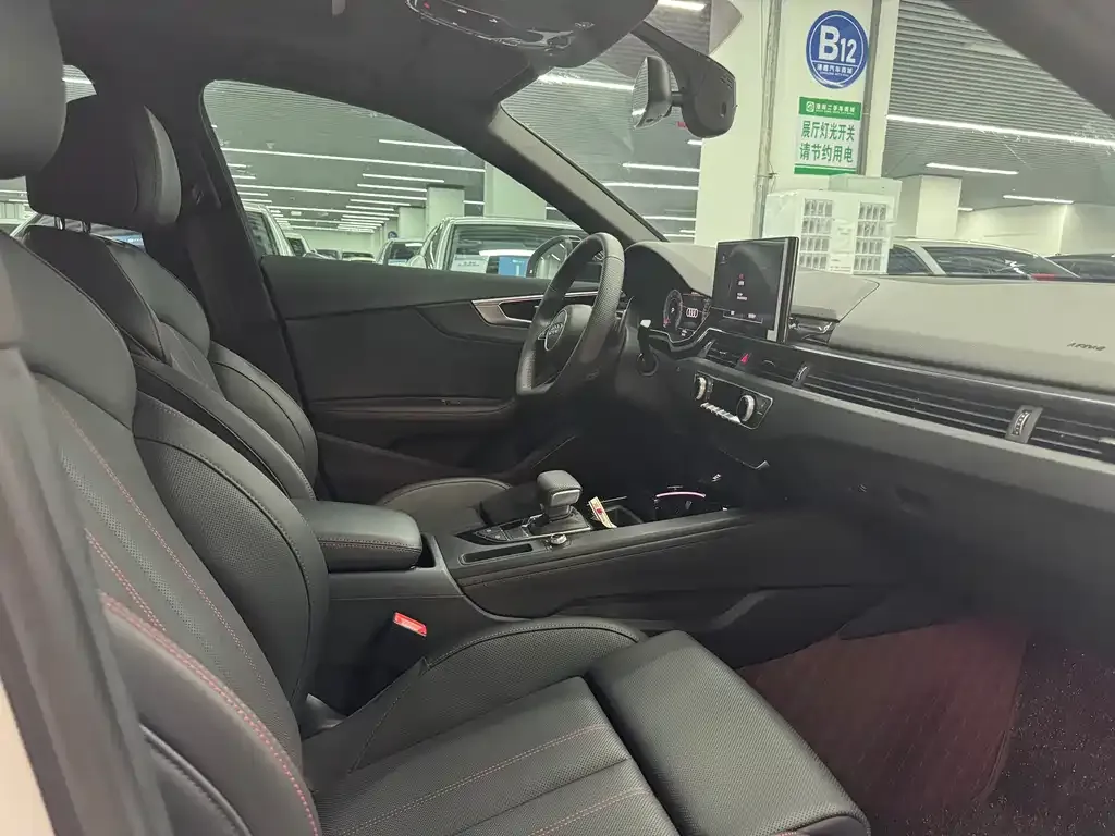 Audi A4L 2024 из CN, фото 7