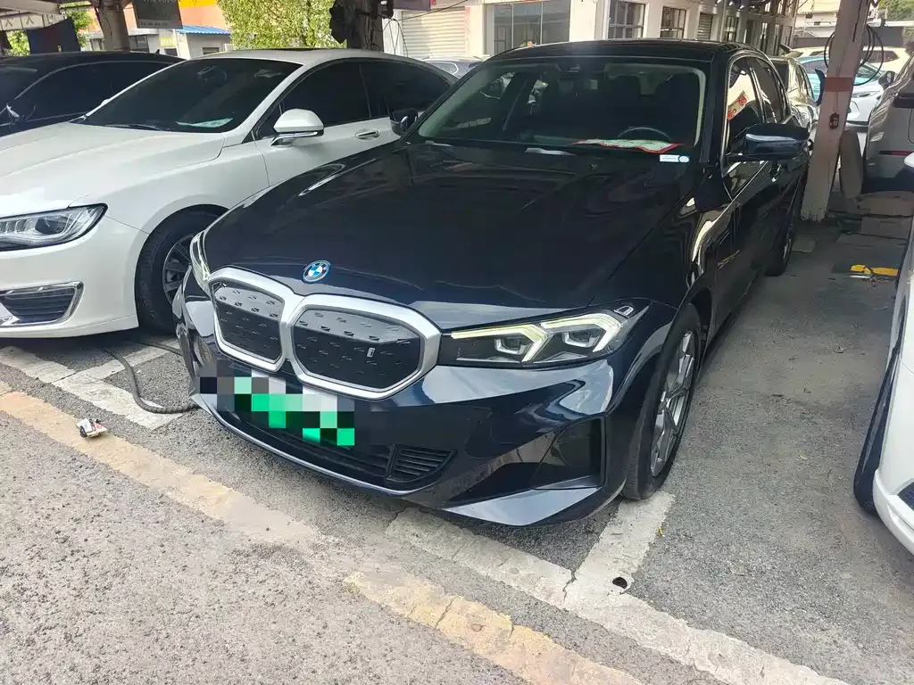 BMW i3 — фото 1