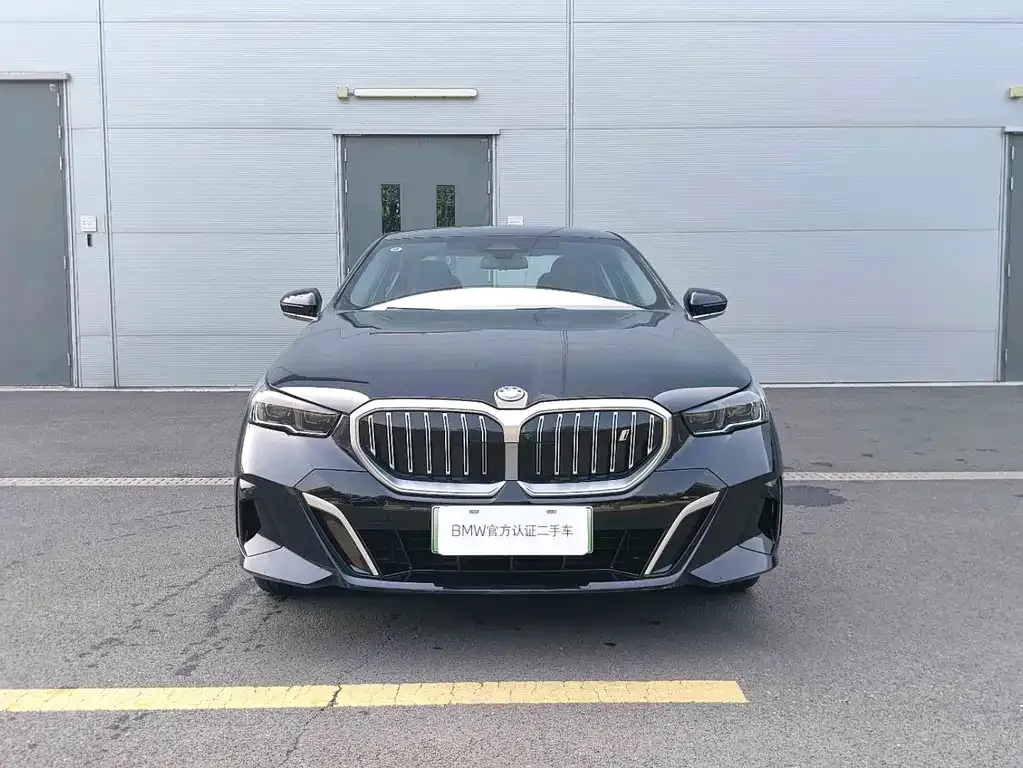 BMW i5 — фото 6