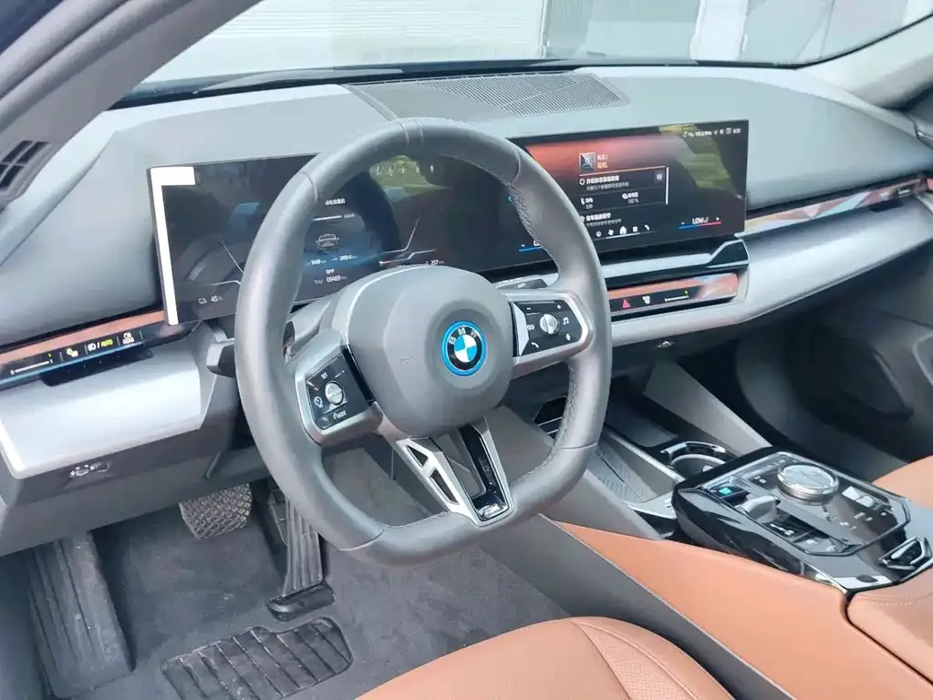 BMW i5 — фото 3