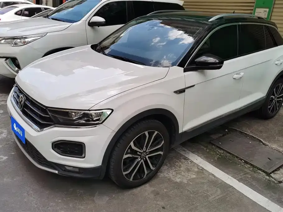 Volkswagen T-Roc — фото 1