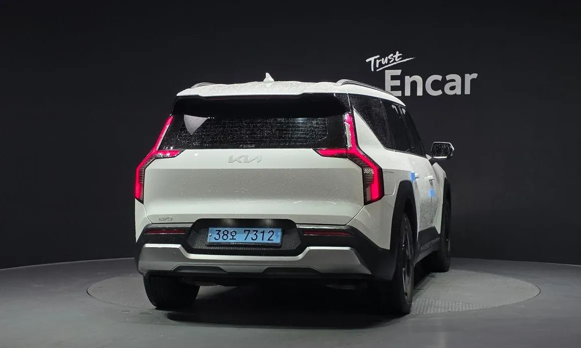 Kia EV9 2024 из KR, фото 10