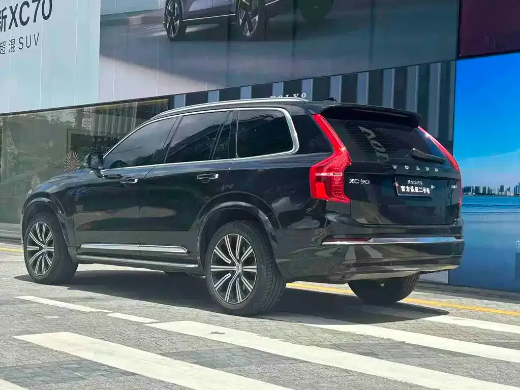 Volvo XC90 — фото 4