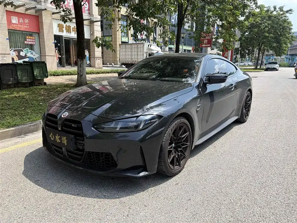 BMW M4 — фото 1