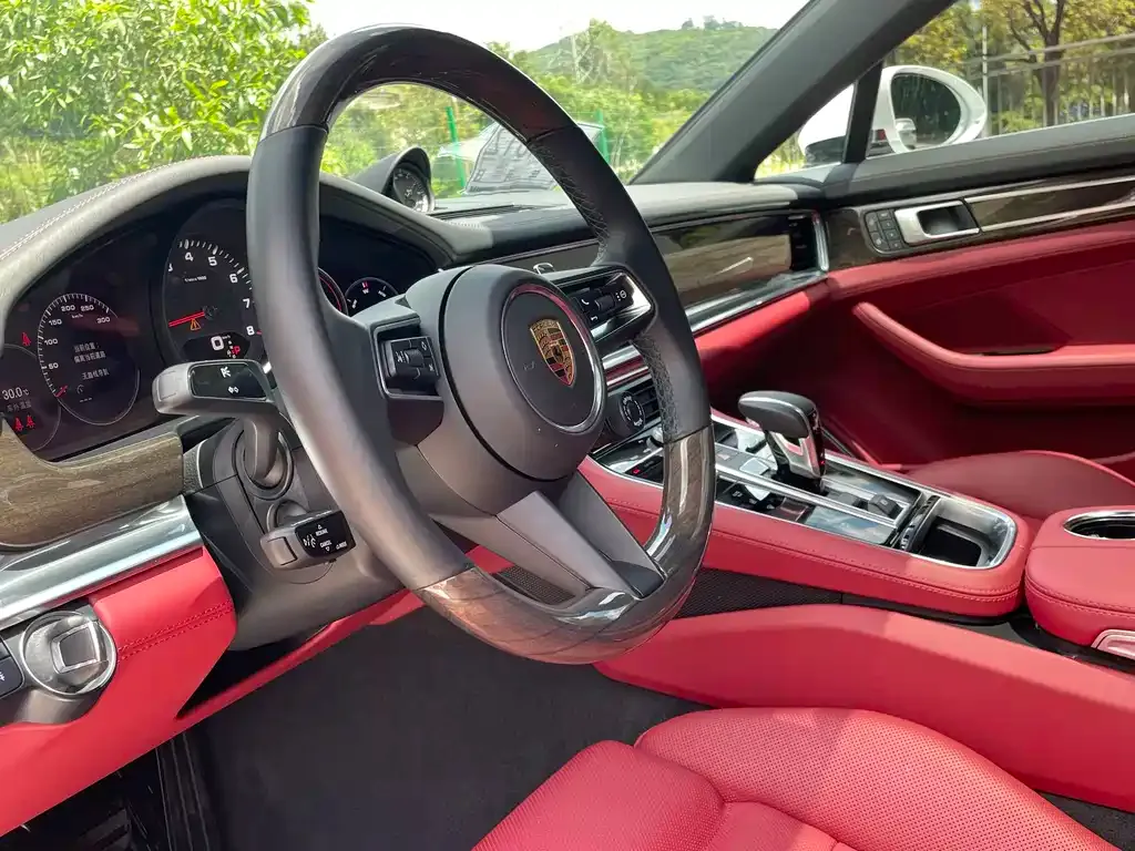 Porsche Panamera — фото 10