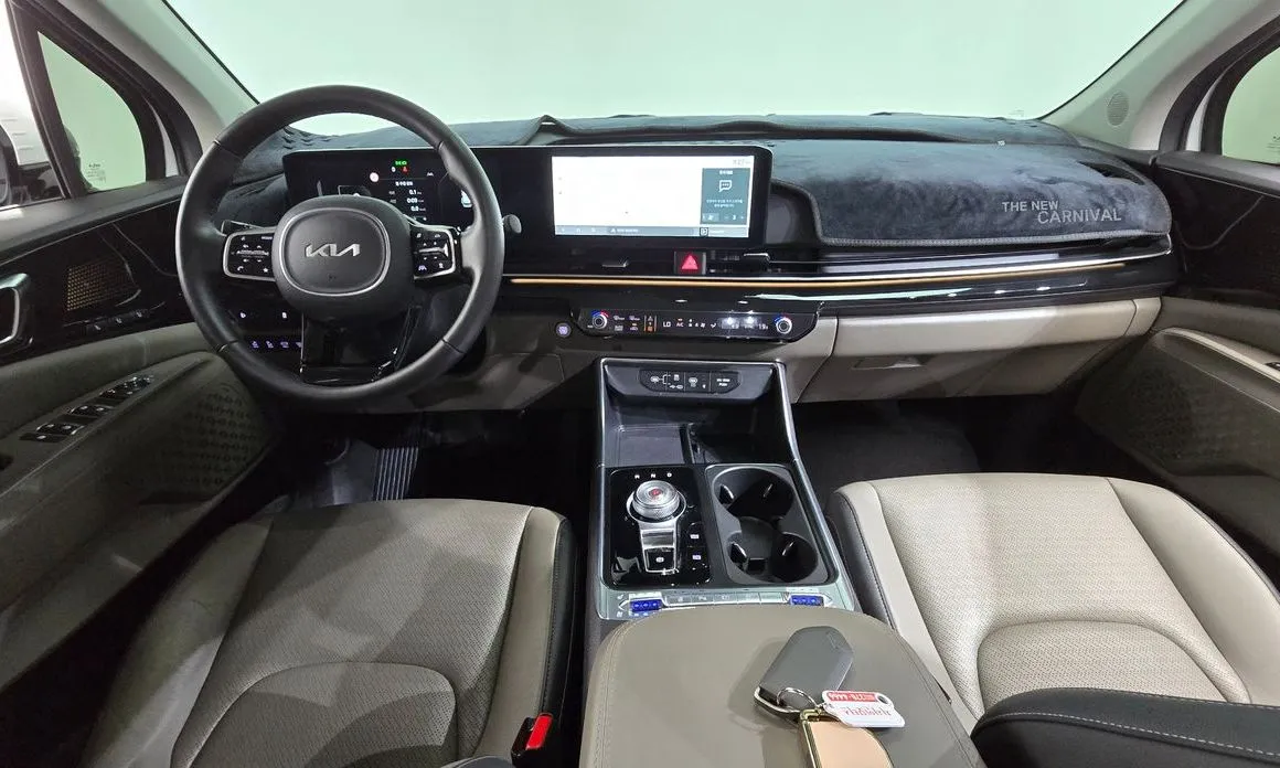 Kia Carnival — фото 4