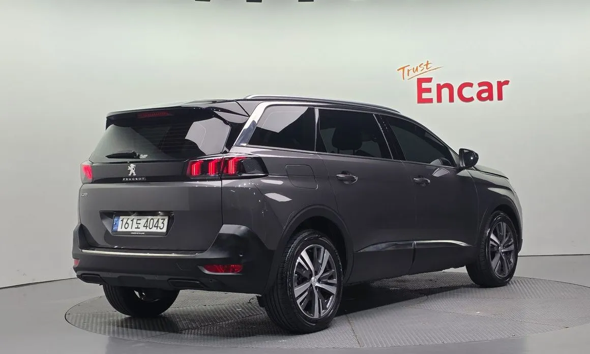 Peugeot 5008 2022 из KR, фото 4