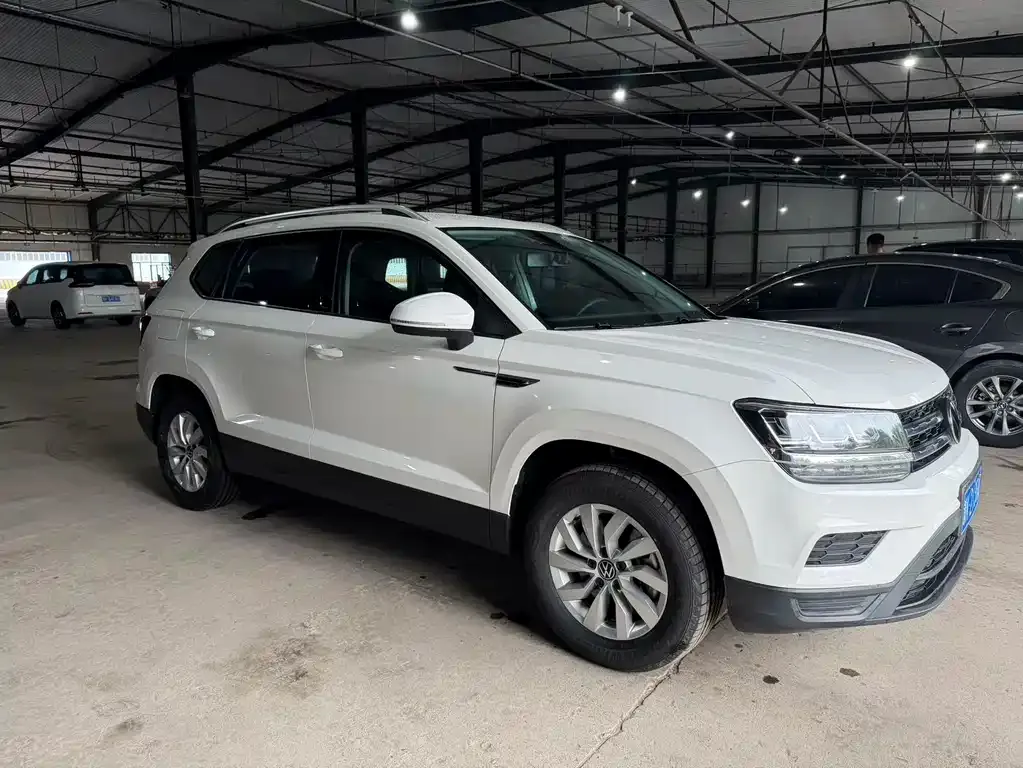 Volkswagen Tharu — фото 9