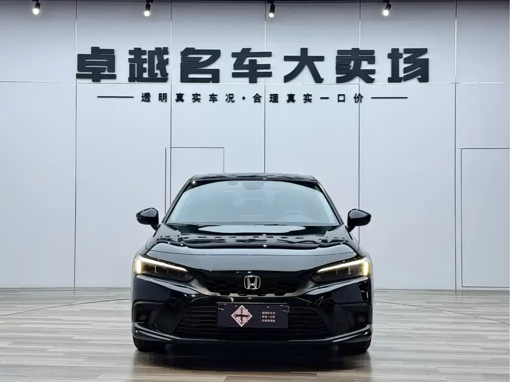 Honda Civic — фото 10