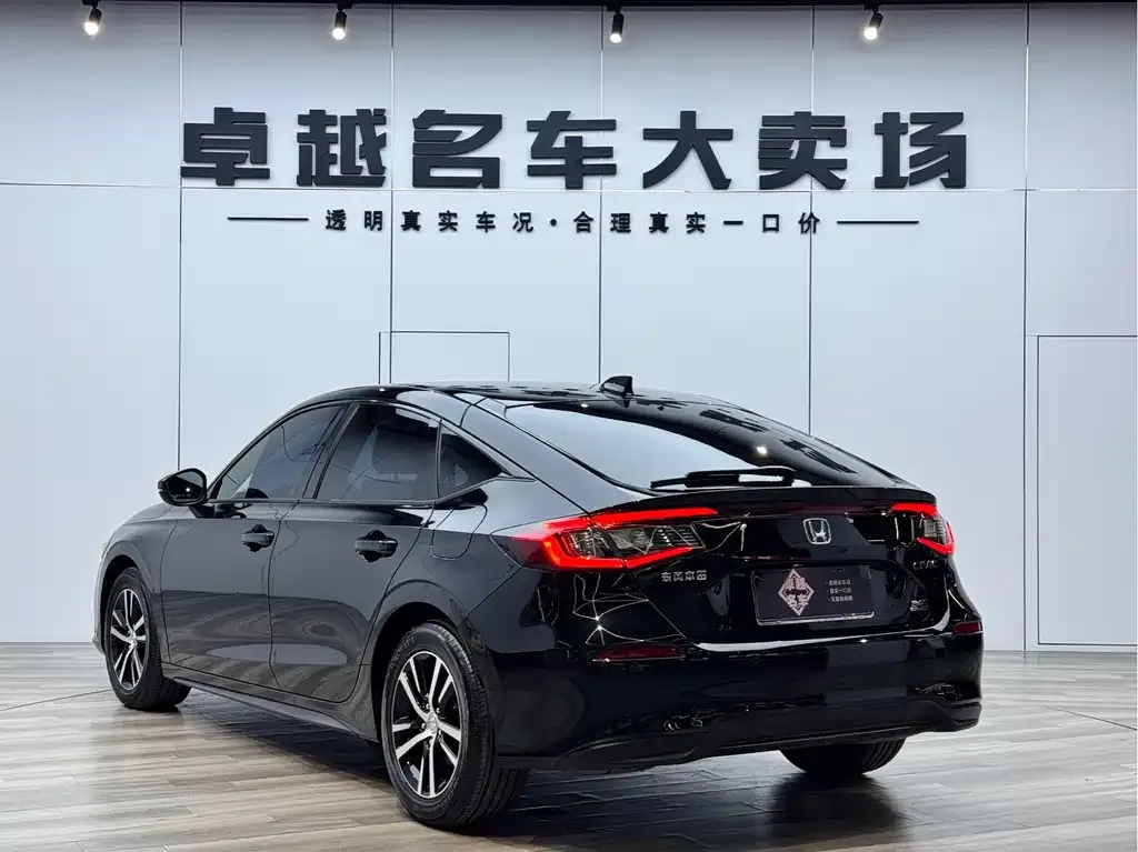 Honda Civic — фото 5
