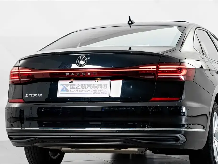 Volkswagen Passat — фото 8