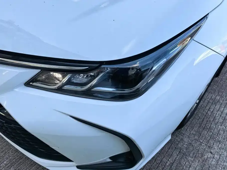 Toyota Corolla — фото 3