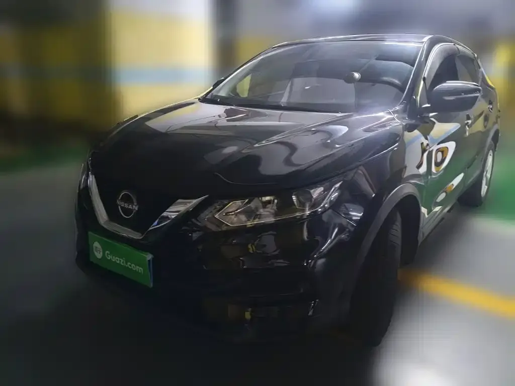Nissan Qashqai — фото 1