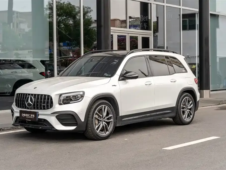 Mercedes-Benz GLB AMG — фото 6