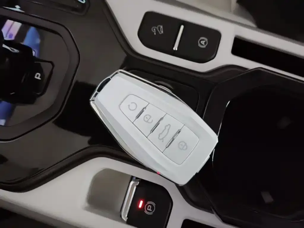 Geely Icon — фото 2