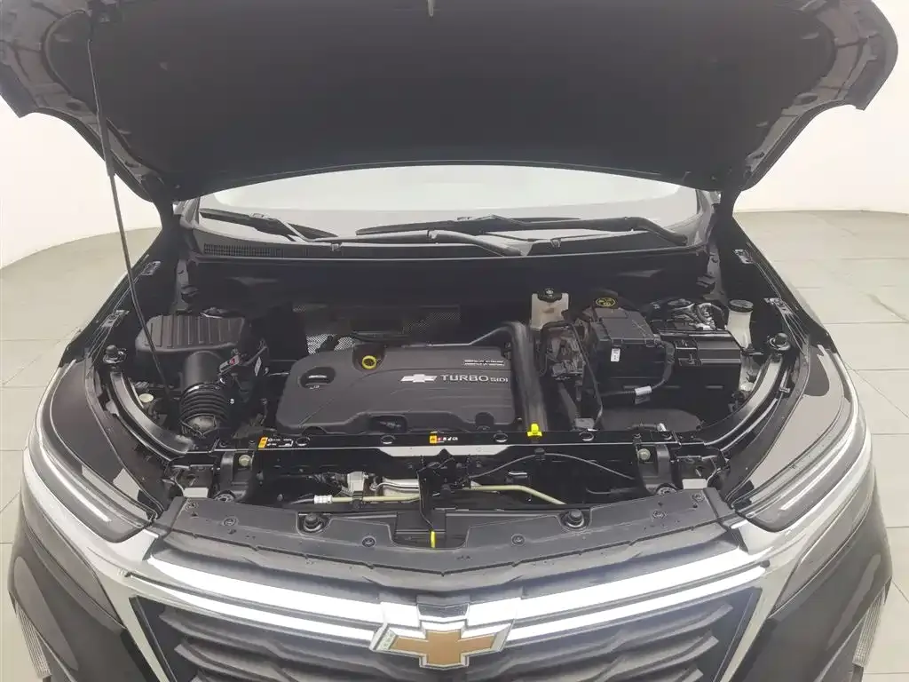 Chevrolet Equinox 2024 из CN, фото 8