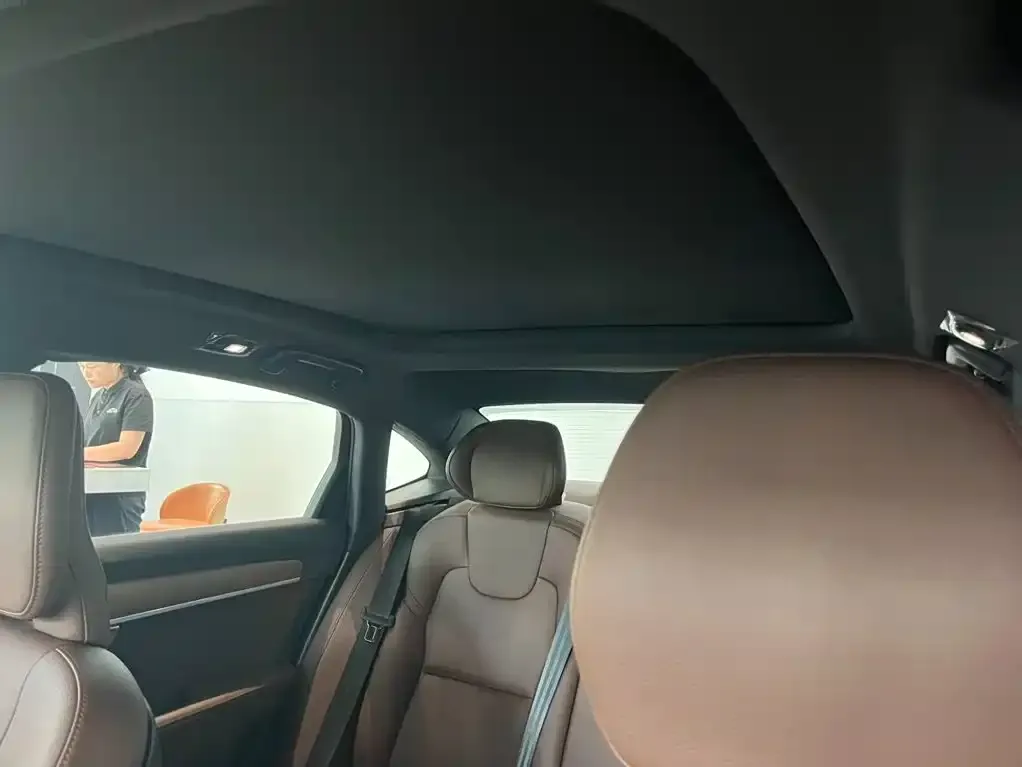 Volvo S90 2024 из CN, фото 2