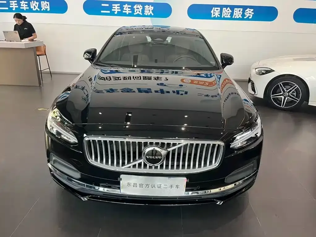 Volvo S90 2024 из CN, фото 7